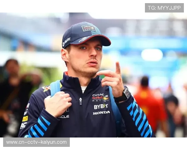 维斯塔潘合同至2028年但含性能跳出条款,若红牛竞争力下滑可能触发转会